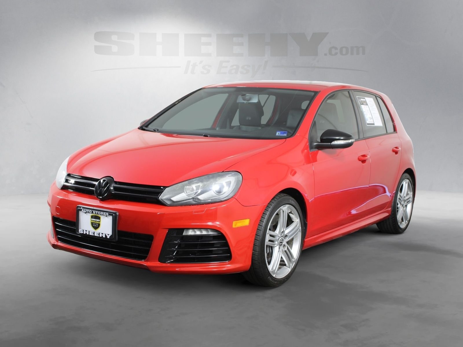 Used 2012 Red Volkswagen R image 17