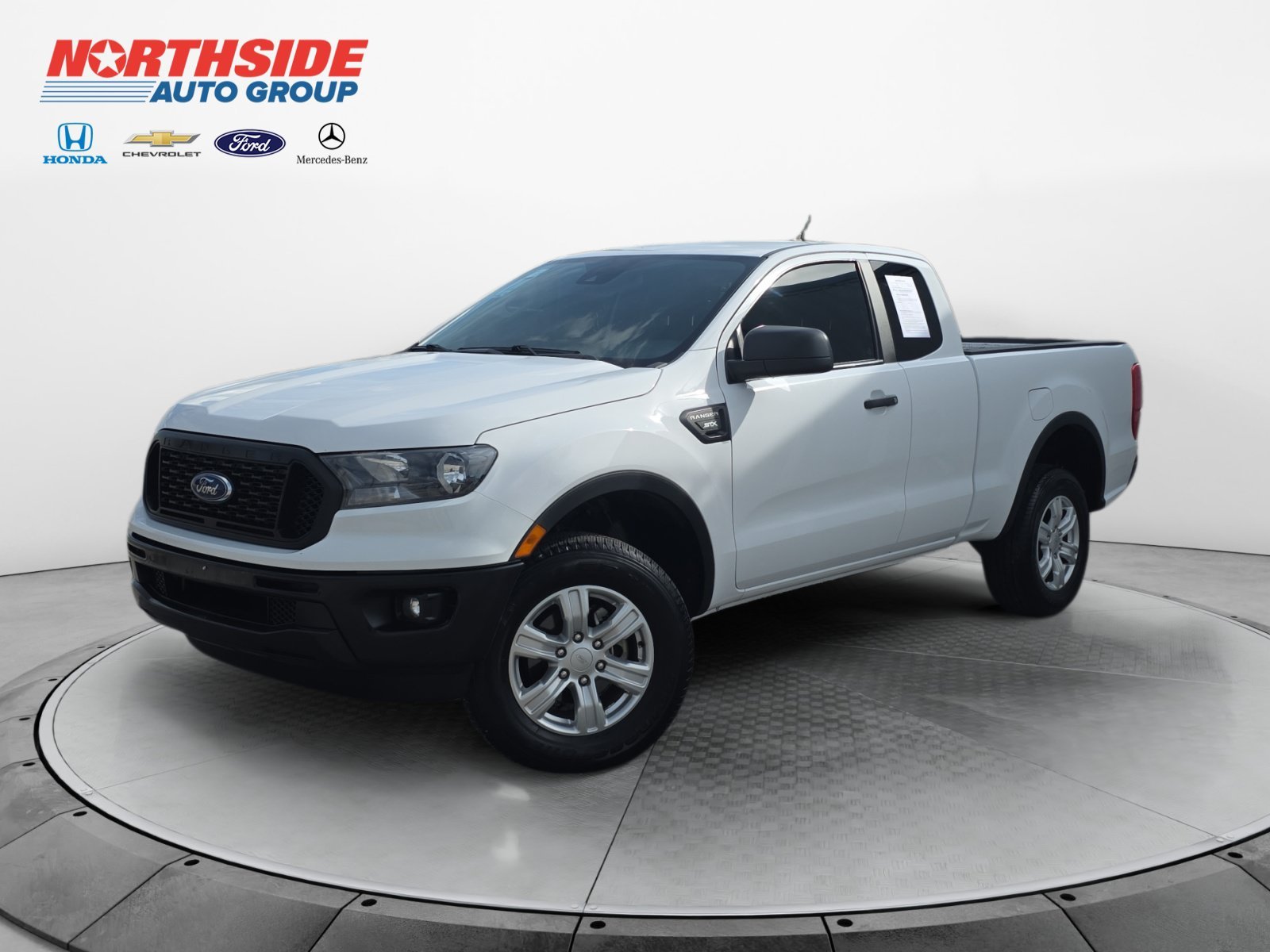 Used 2023 White Ford XL image 3