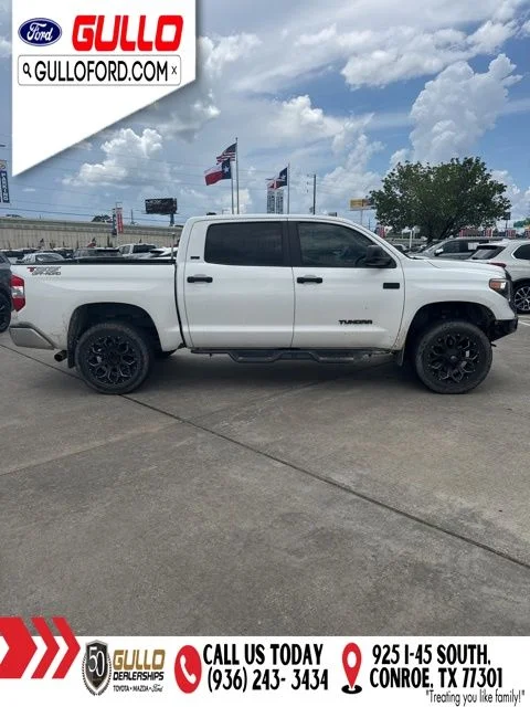 Used 2020 White Toyota SR5 image 6