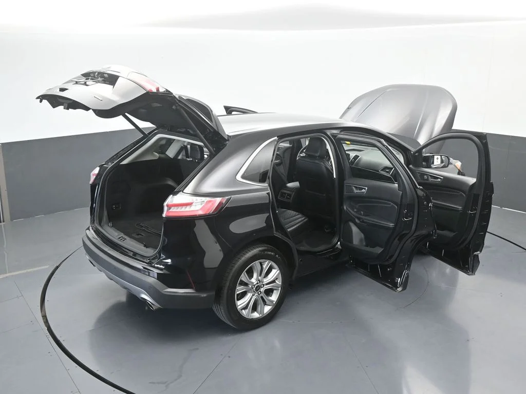 Used 2024 Black Metallic Ford Titanium image 72
