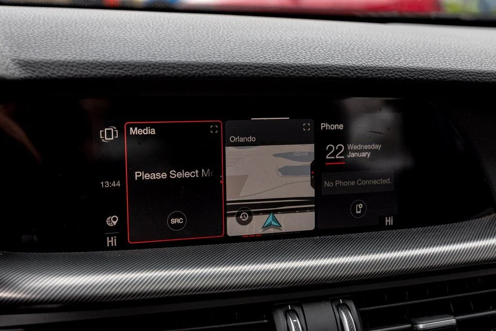 2024 Alfa Romeo Stelvio Veloce - Photo 18