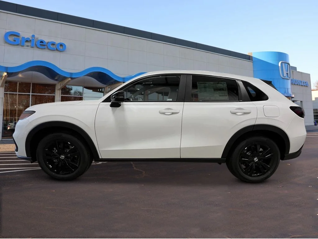 New 2027 White Honda Sport image 2