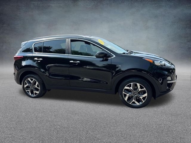 Used 2021 Black Cherry Kia EX image 8
