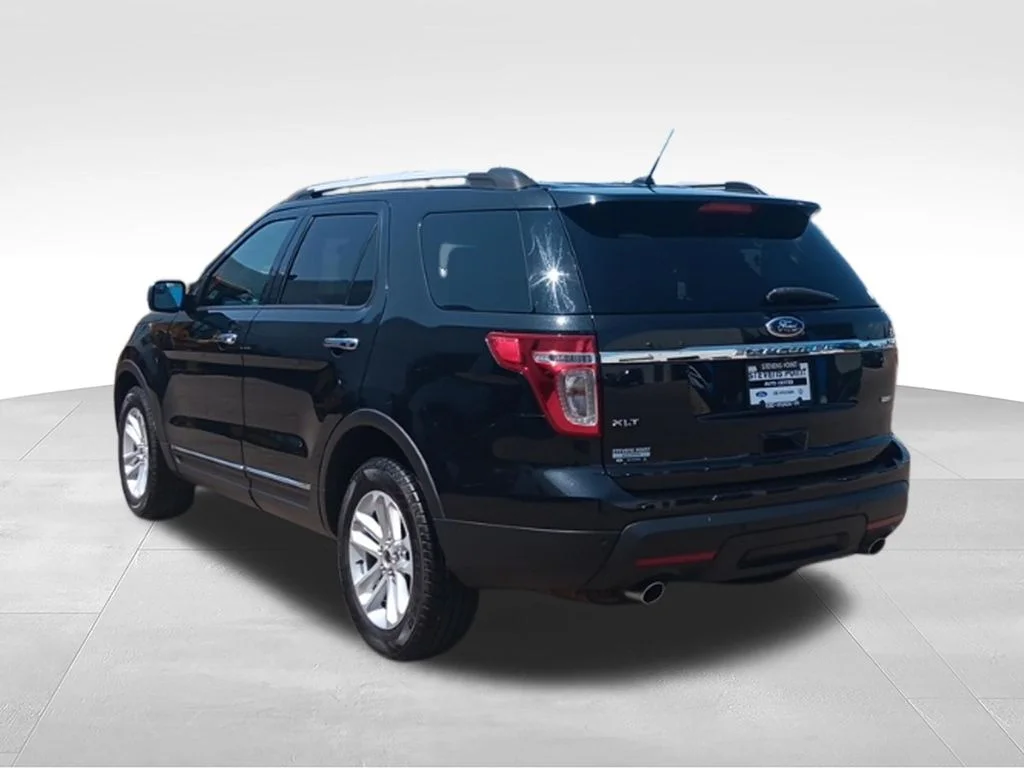 Used 2014 Tuxedo Black Metallic Ford XLT image 5