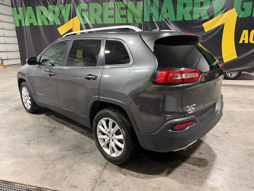 Used 2016 Granite Crystal Metallic Clearcoat Jeep Limited image 5