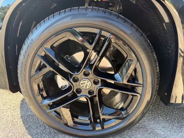 New 2026 Platinum Gray Volkswagen SE R-Line Black image 24