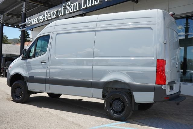 New 2025 Silver+Gray Mercedes-Benz Cargo 144 WB image 6