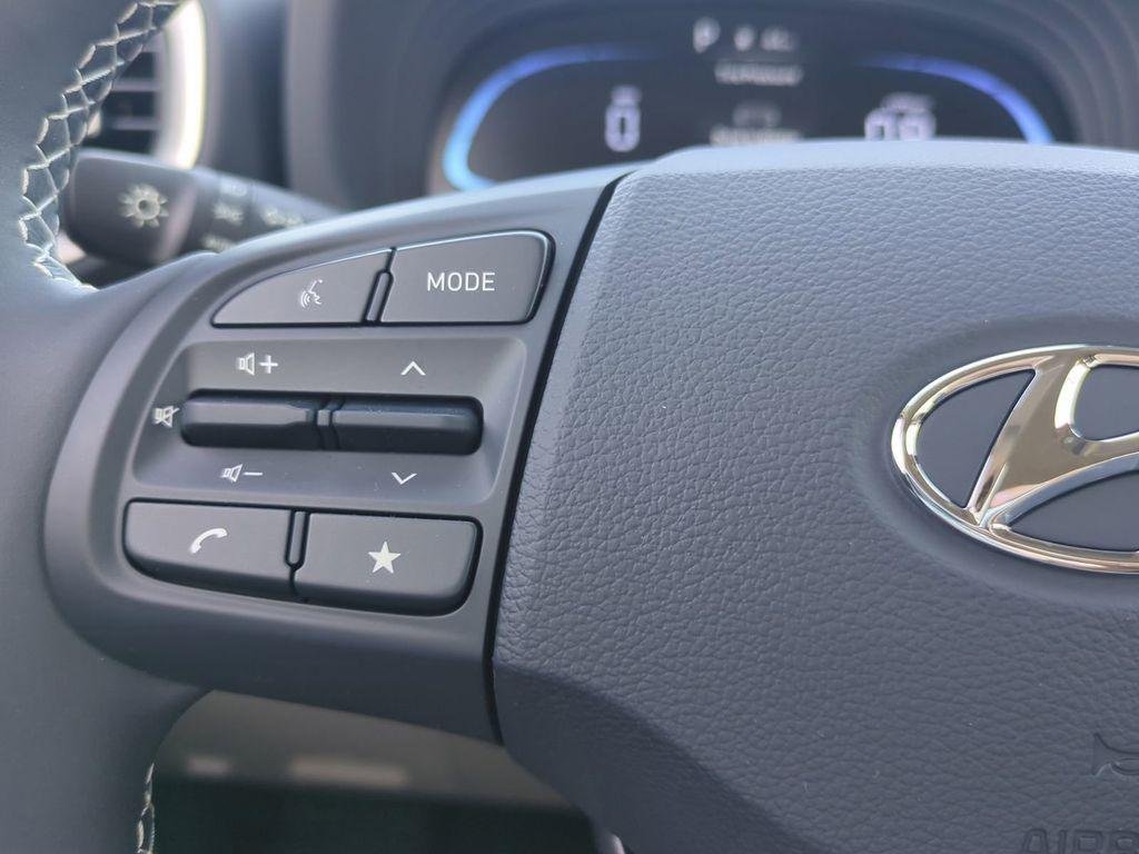 New 2026 White Hyundai SEL w/Two-Tone Roof image 29
