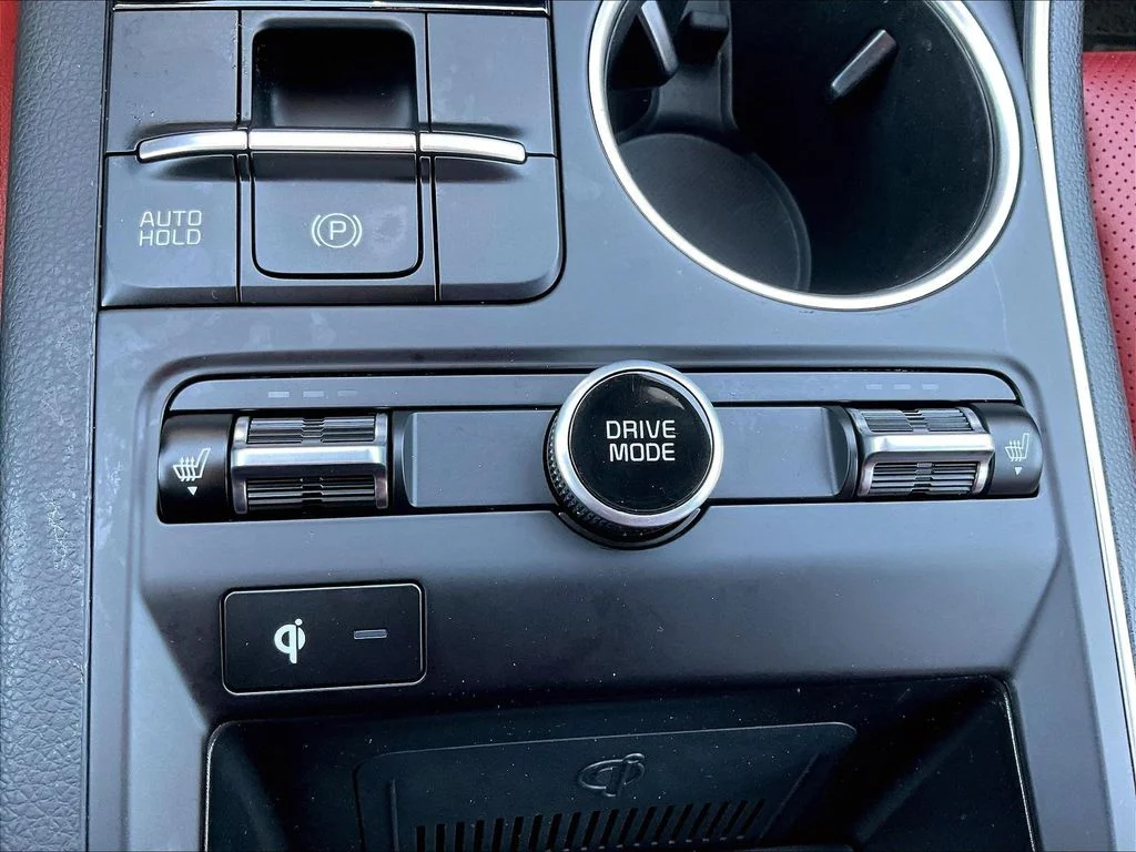 Used 2024 Gray Kia GT-Line image 17