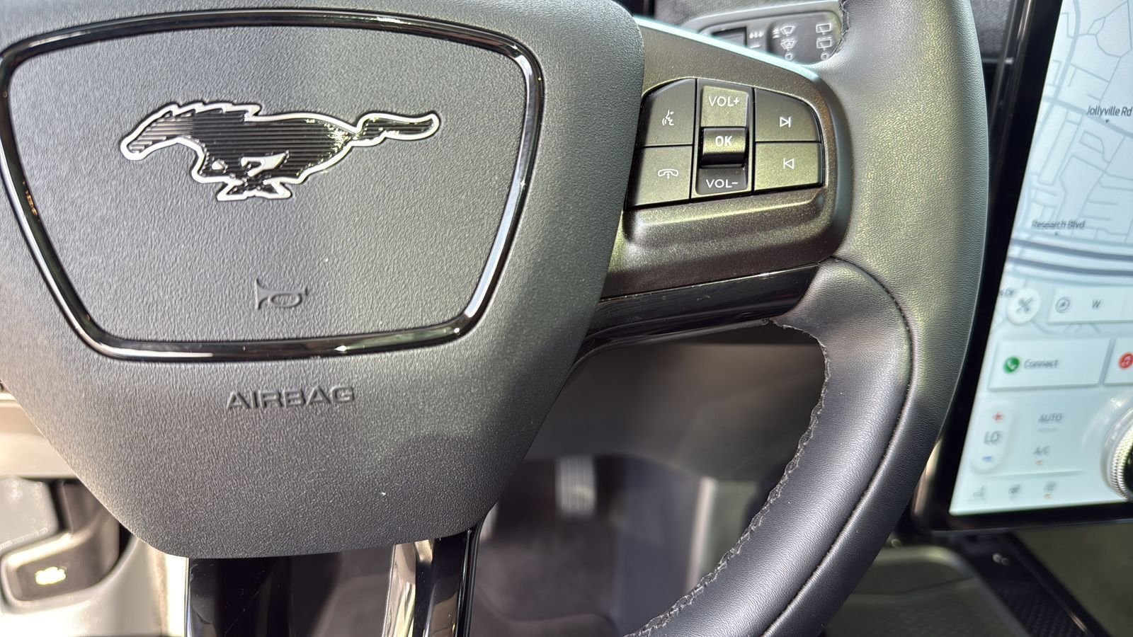 Used 2023 White Ford Premium image 15