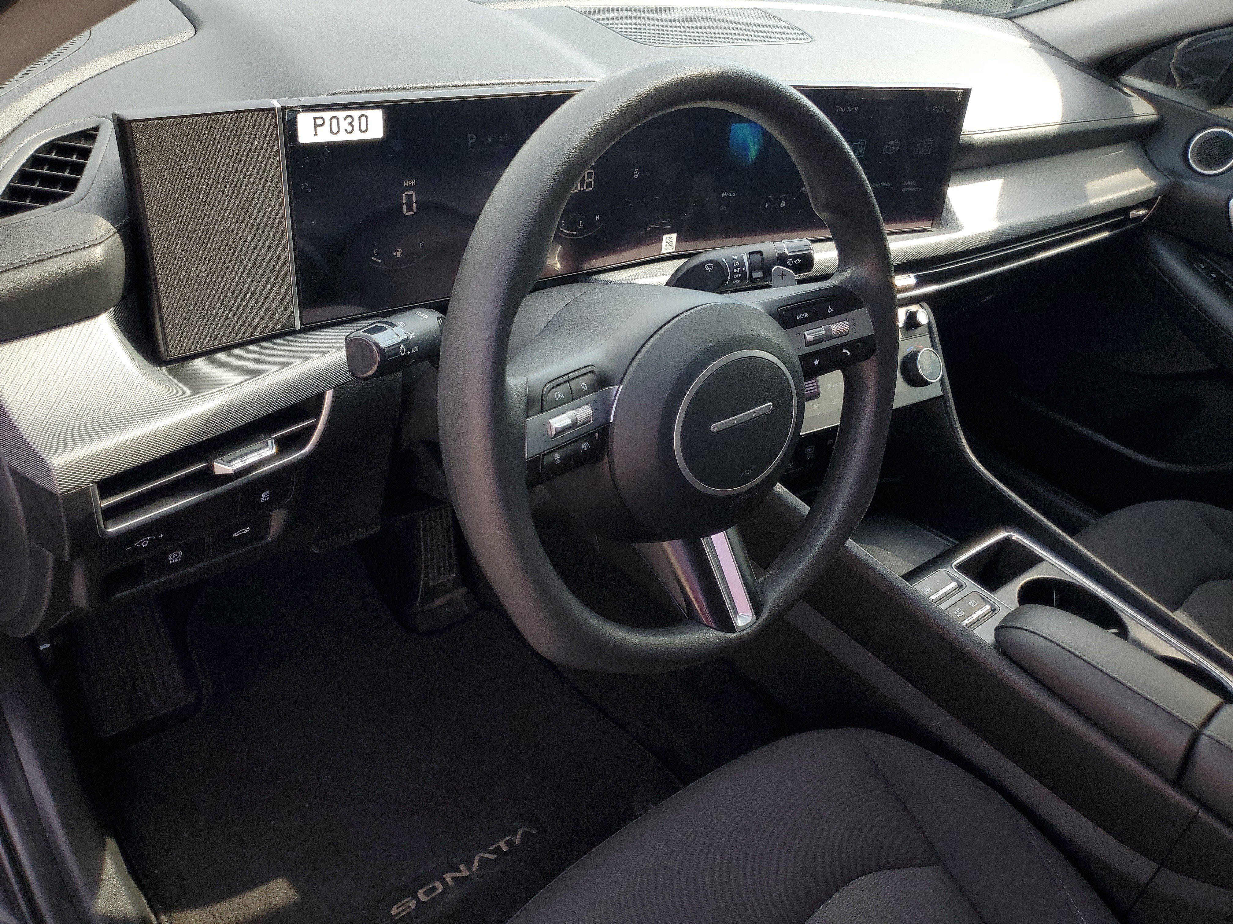 Used 2025 Abyss Black Hyundai SEL image 19