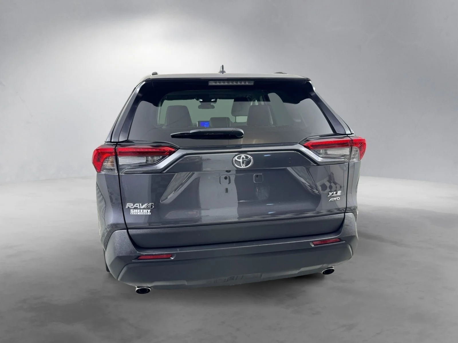 Used 2023 Gray Toyota XLE Premium image 15