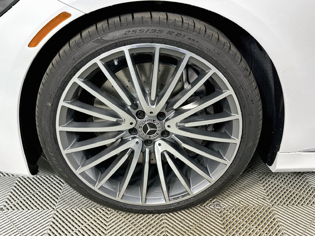 New 2027 MANUFAKTUR Moonlight White Metallic Mercedes-Benz S 580 image 32