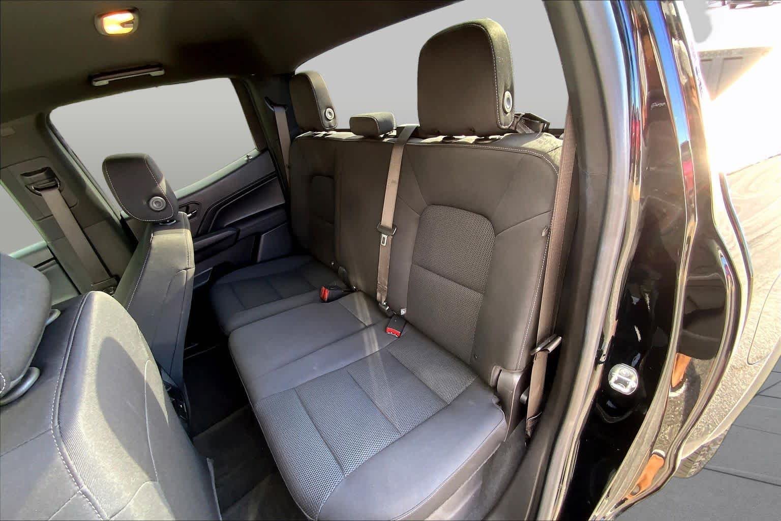 Used 2023 Onyx Black GMC 2WD Elevation image 18