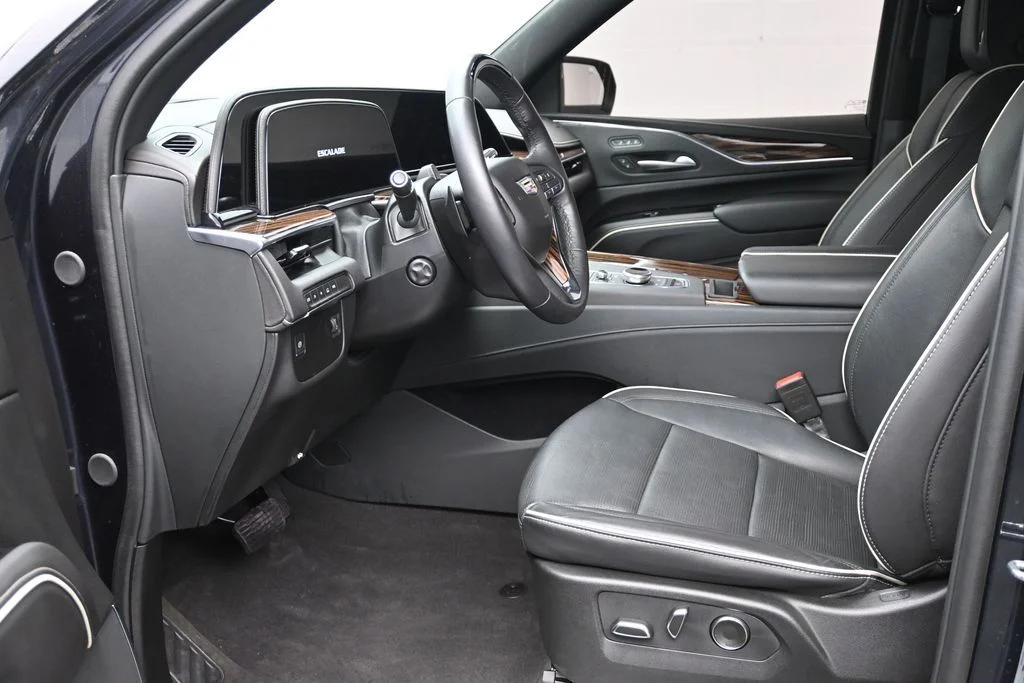 Used 2024 Gray Cadillac Premium Luxury image 9