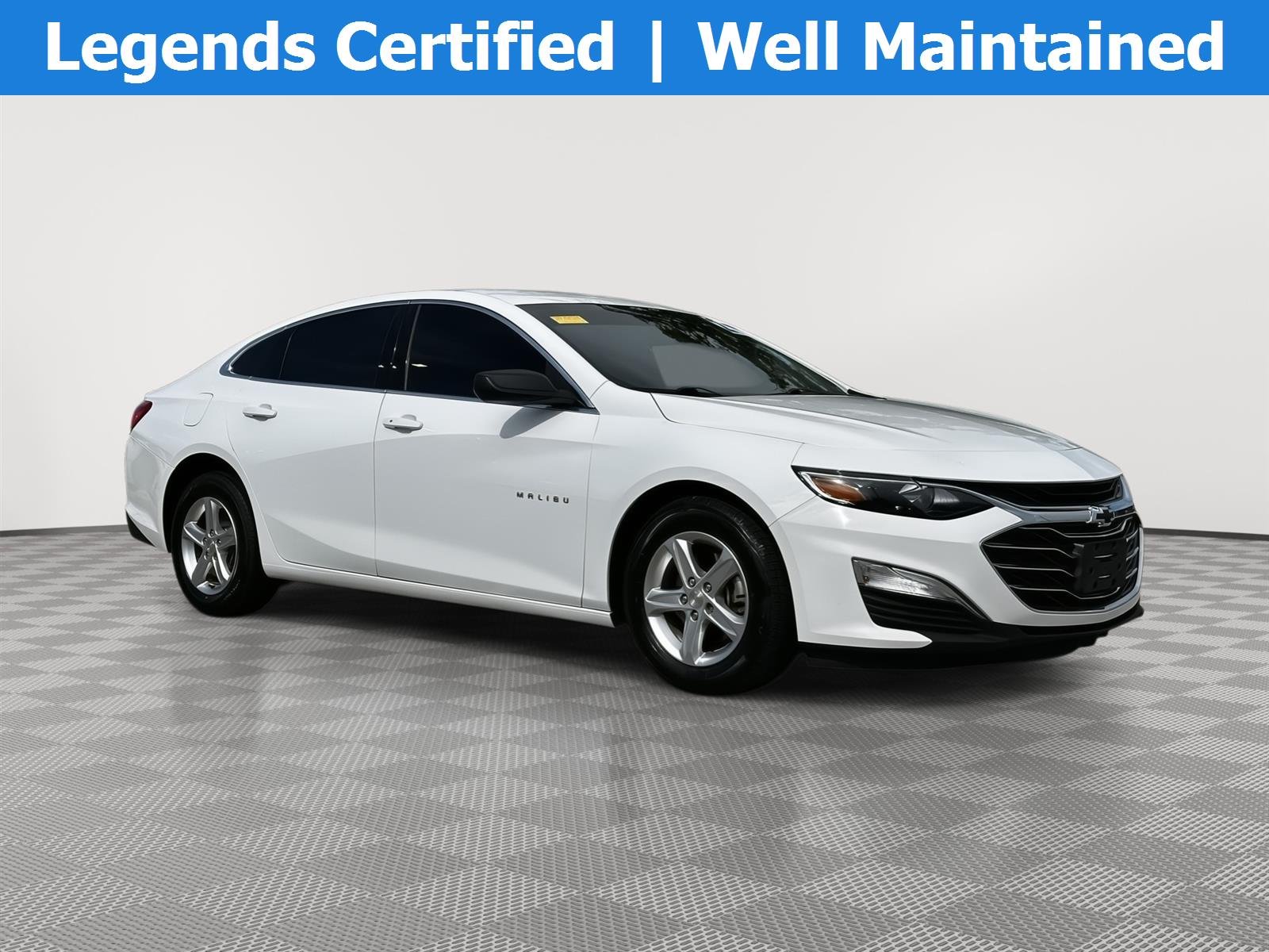 Used 2021 Summit White Chevrolet LS image 1