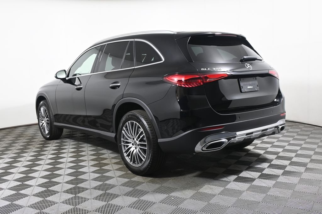 Used 2026 Black Mercedes-Benz GLC 300 image 5