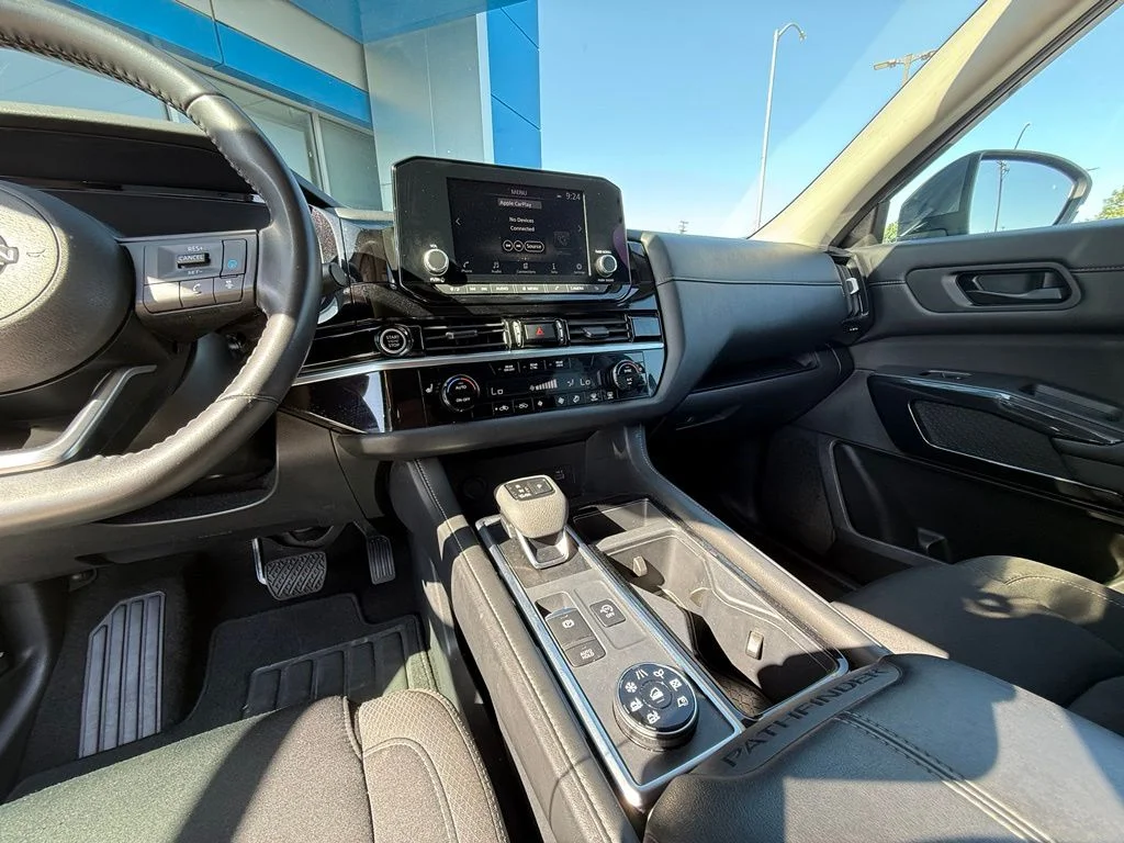 Used 2024 Gray Nissan SV image 22