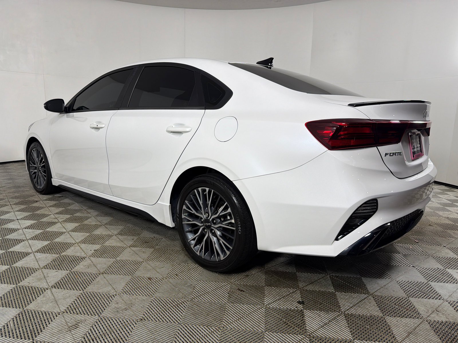 Used 2023 Snow White Pearl Kia GT-Line image 6