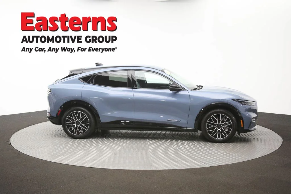 Used 2024 Blue Ford Premium image 40