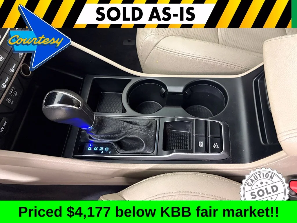 Used 2018 Black Hyundai SEL Plus image 29