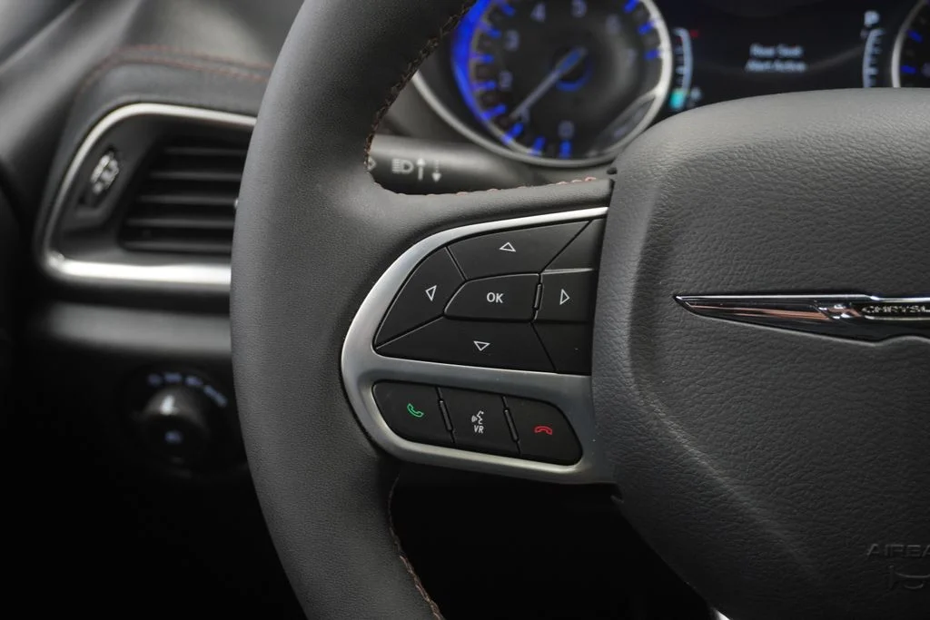 Used 2024 Blue Chrysler Pinnacle image 39