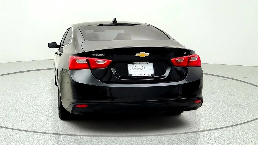 Used 2023 Mosaic Black Metallic Chevrolet 4dr Sedan 1LT image 6