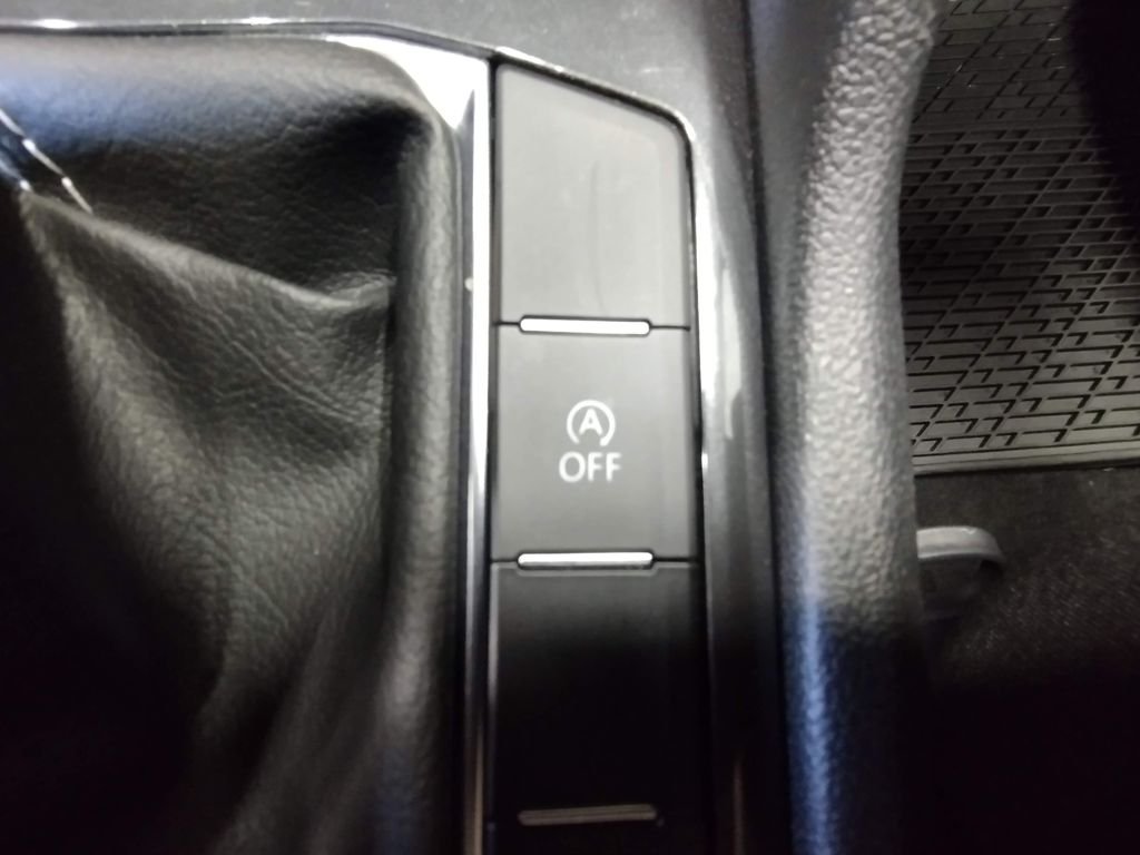 Certified Used 2023 Silver Metallic Volkswagen 2.0T S image 32
