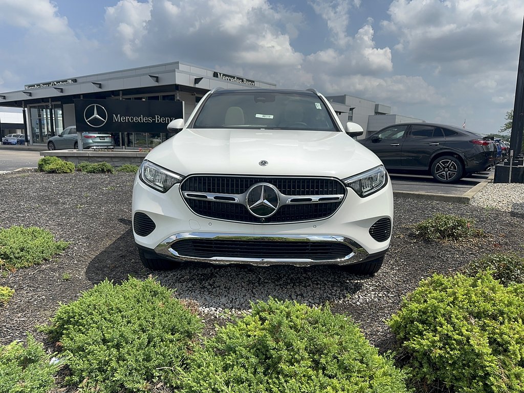 New 2026 Polar White Mercedes-Benz GLC 300 4MATIC® image 6