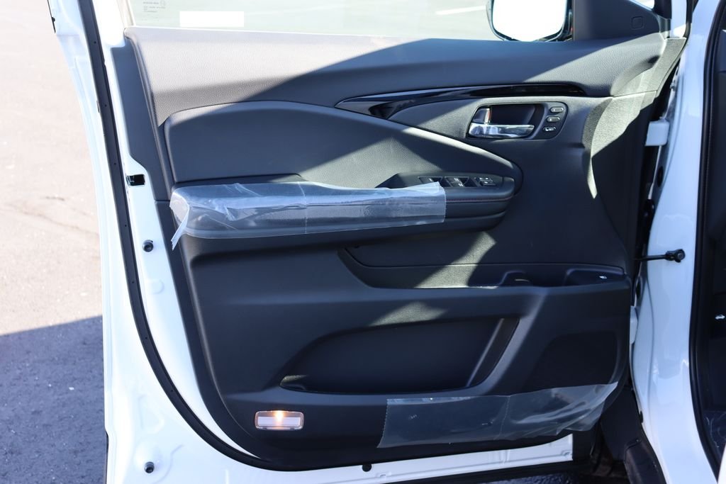 New 2026 Platinum White Pearl Honda Black Edition image 27