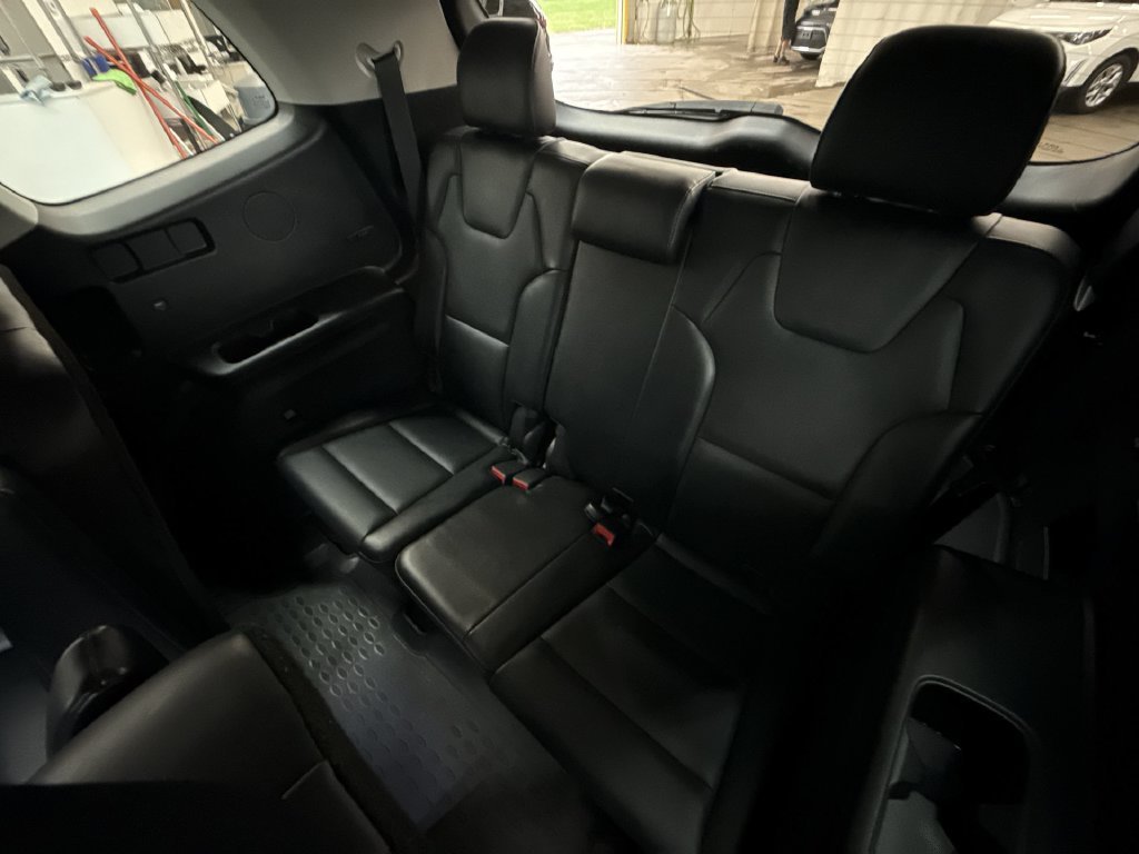 Used 2022 Ebony Black Kia S image 19