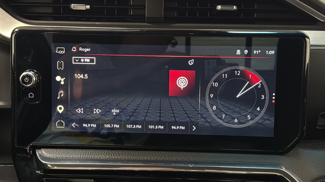 Used 2024 Onyx Black GMC Denali image 29