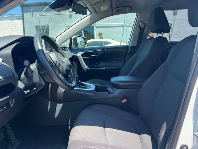 Used 2024 White Toyota XLE image 22