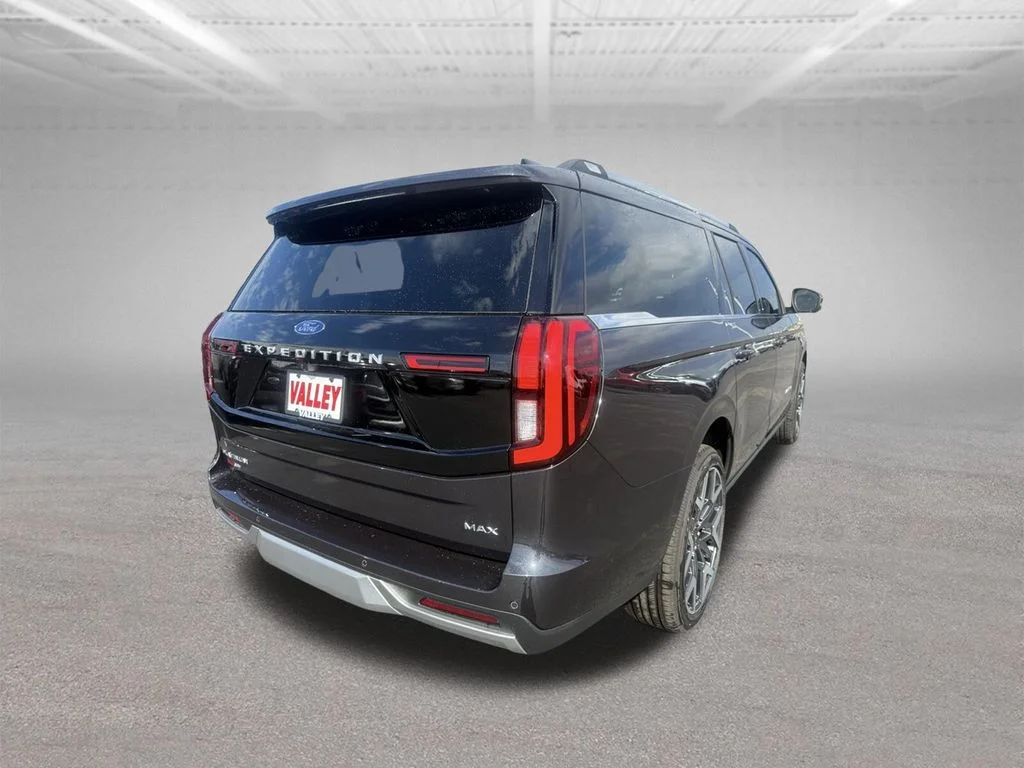 New 2026 Dark Matter Gray Metallic Ford MAX Platinum® image 3