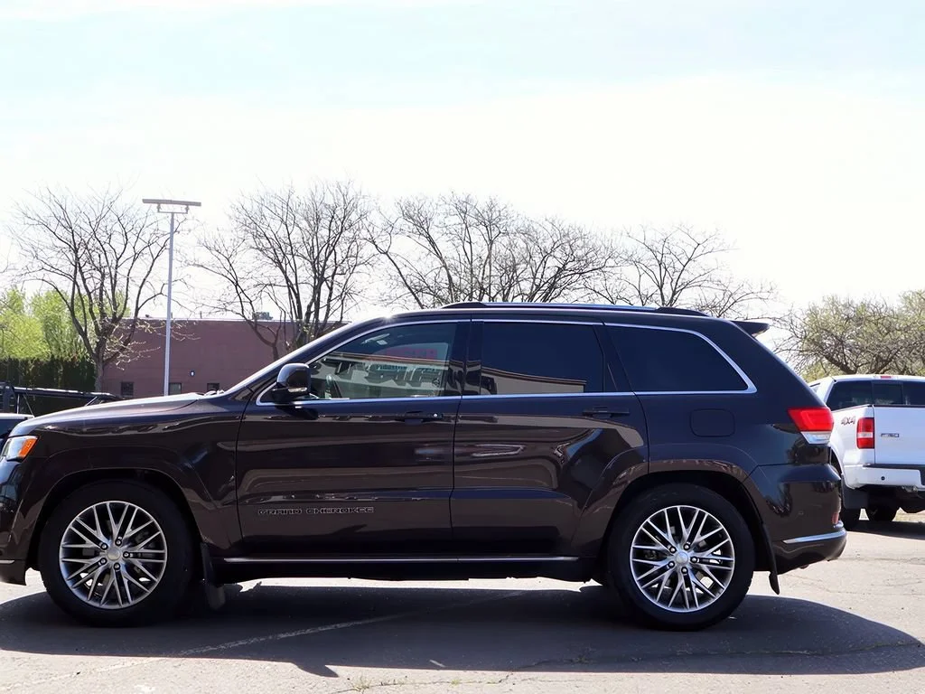 Used 2017 Luxury Brown Pearl Jeep Summit image 4