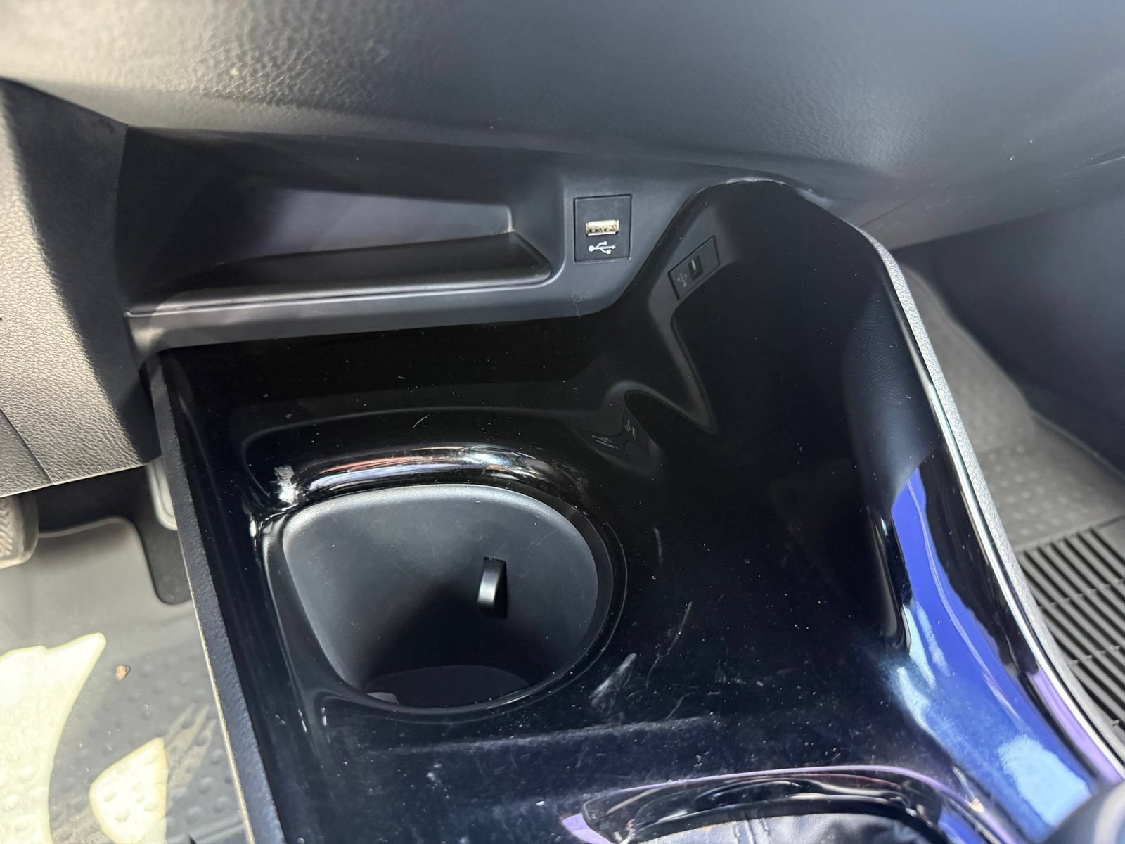 2022 Toyota C-HR XLE - Photo 25