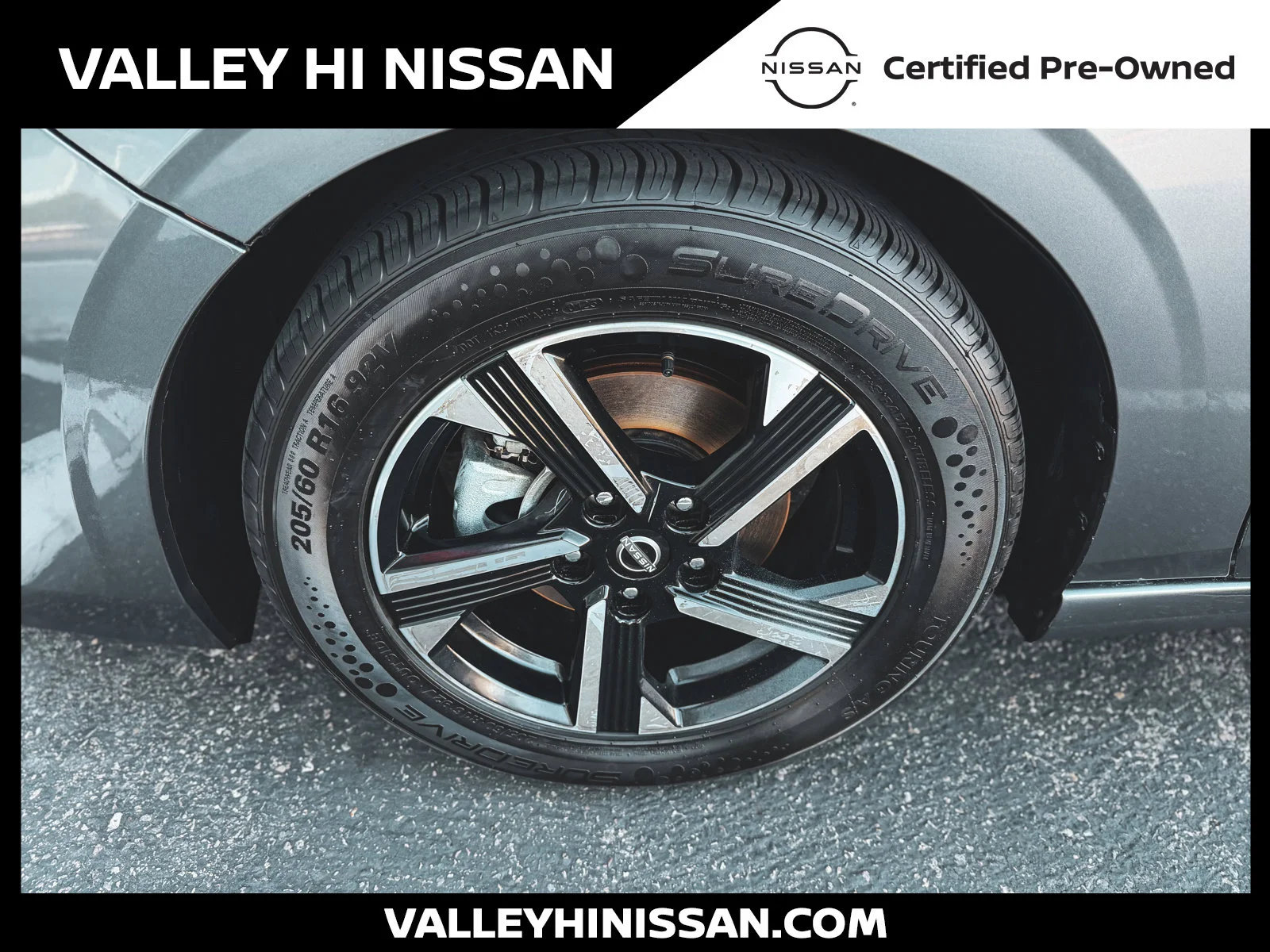 Used 2024 Gray Nissan SV image 6