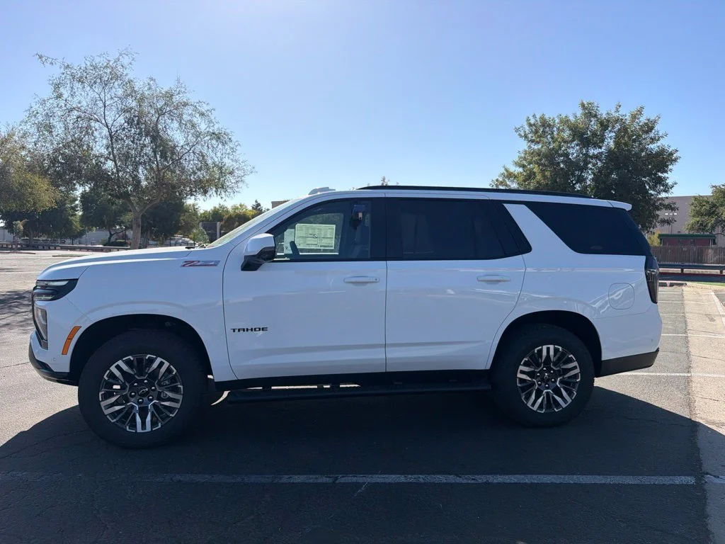 2027 Chevrolet Tahoe Z71 - Photo 4
