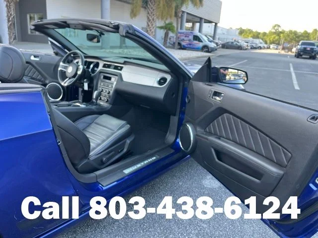Used 2013 Blue Metallic Ford V6 Premium image 12