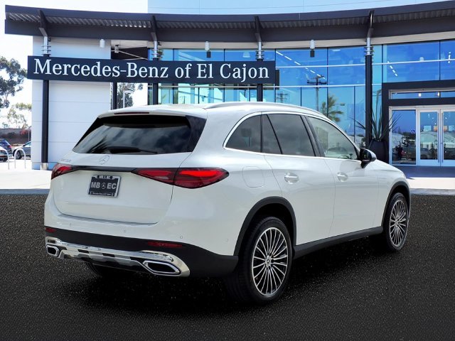 New 2027 White Mercedes-Benz GLC 300 image 3