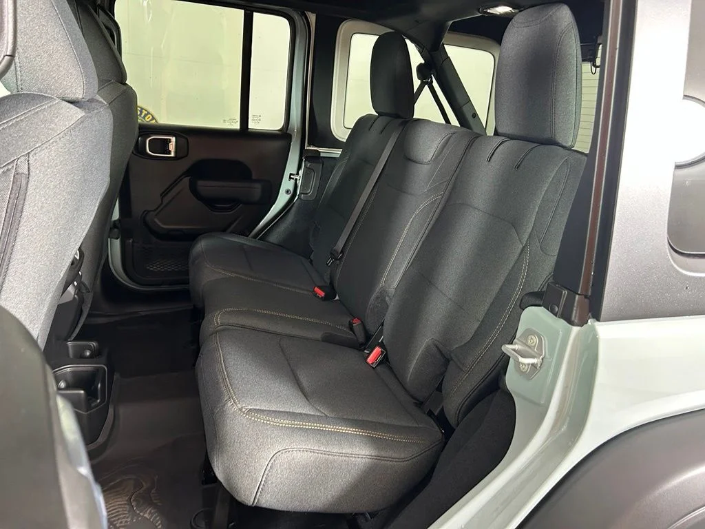 New 2026 Earl Clear-Coat Exterior Paint Jeep Sport S image 11