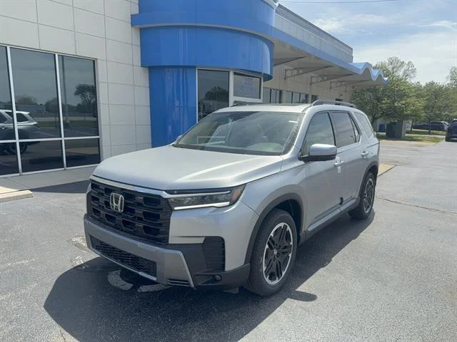 2026 Honda Pilot Touring Blackout