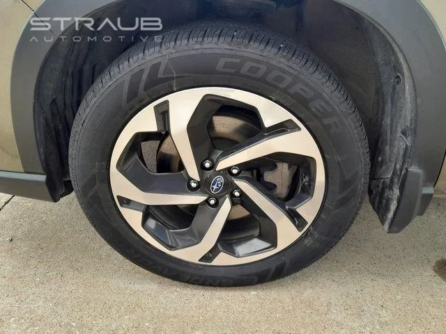 Used 2023  SUBARU  image 9