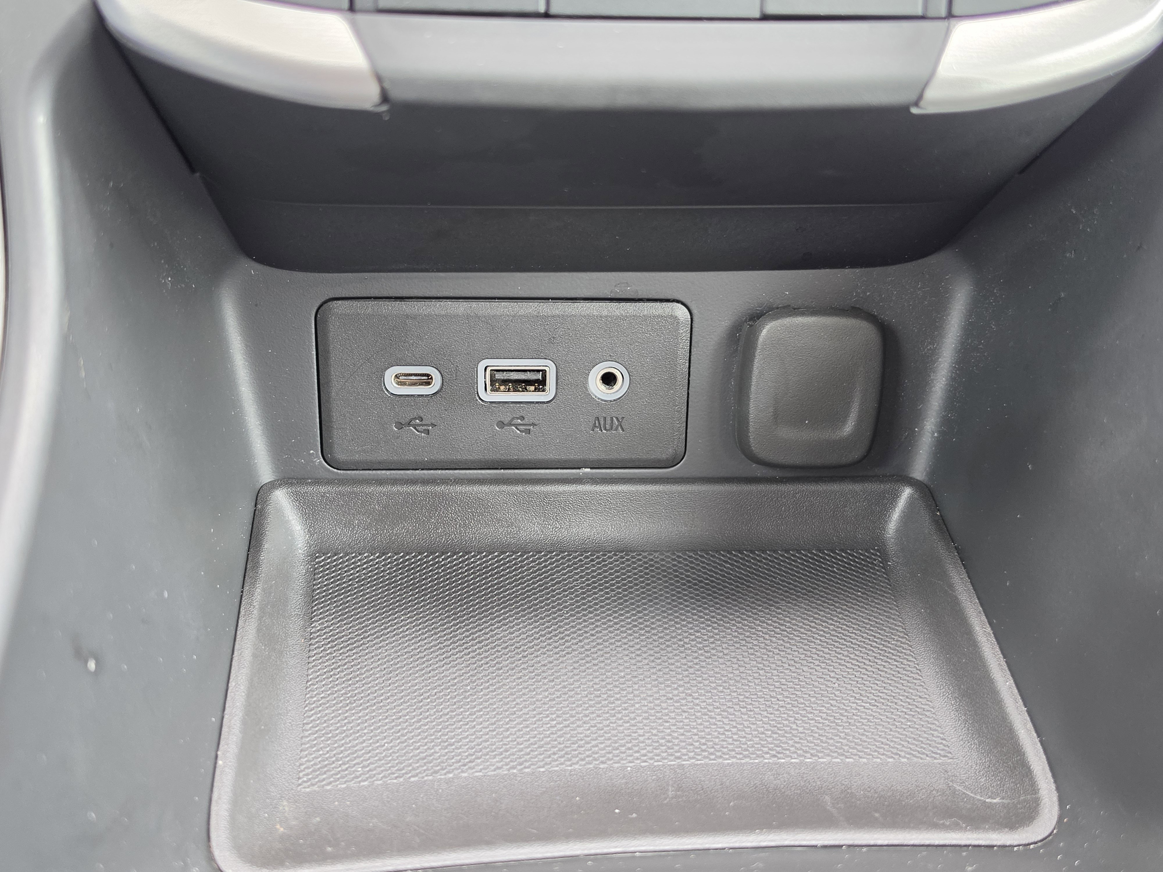 Certified Used 2024 Volcanic Red Tintcoat GMC SLE image 27