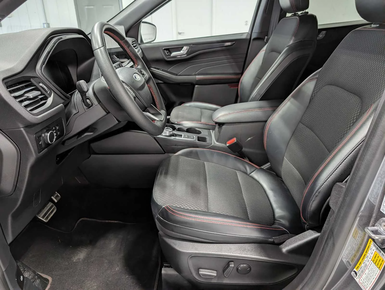Used 2023 Carbonized Gray Ford ST-Line image 4