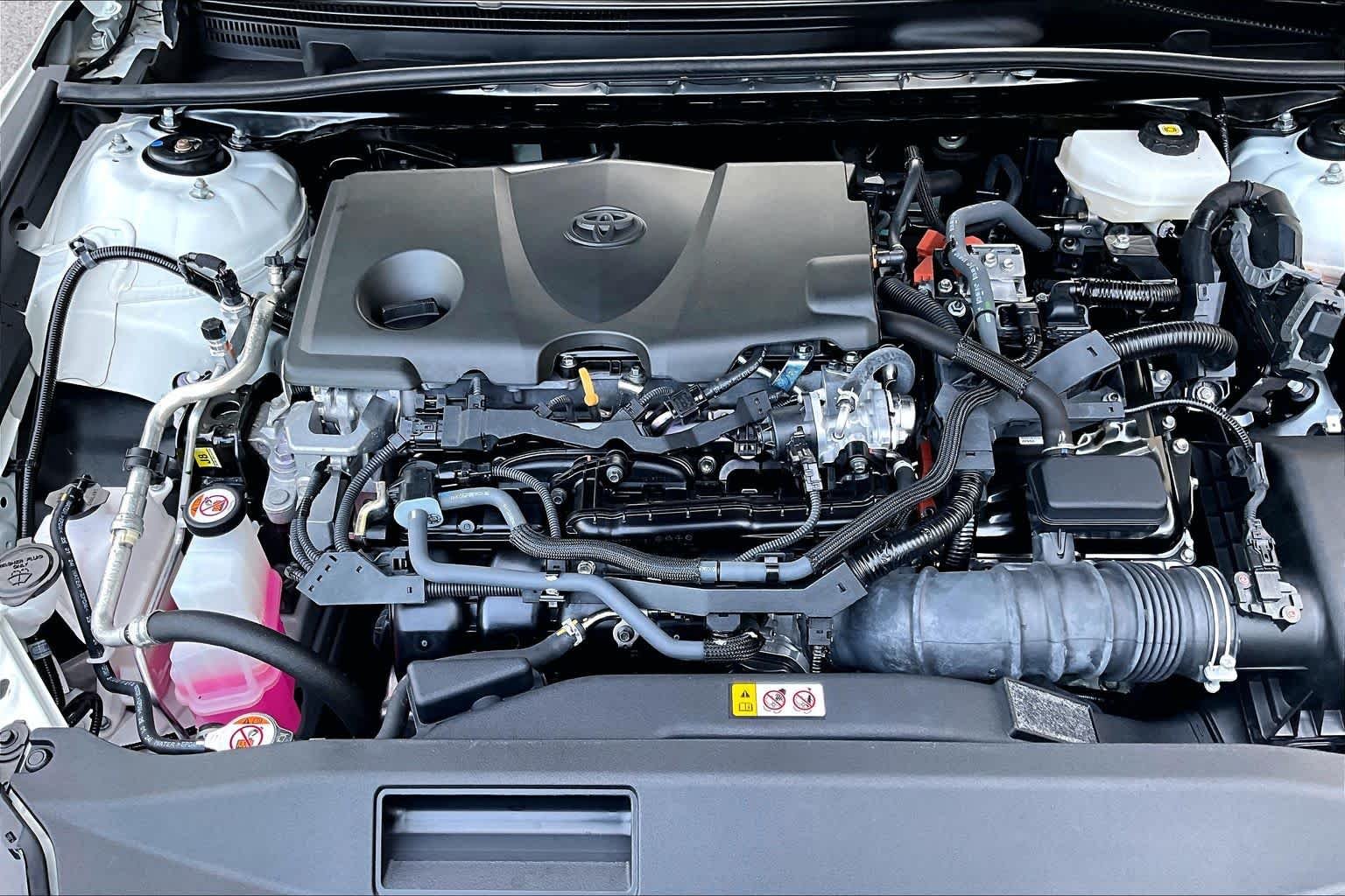 Certified Used 2025 Ice Cap Toyota SE image 32