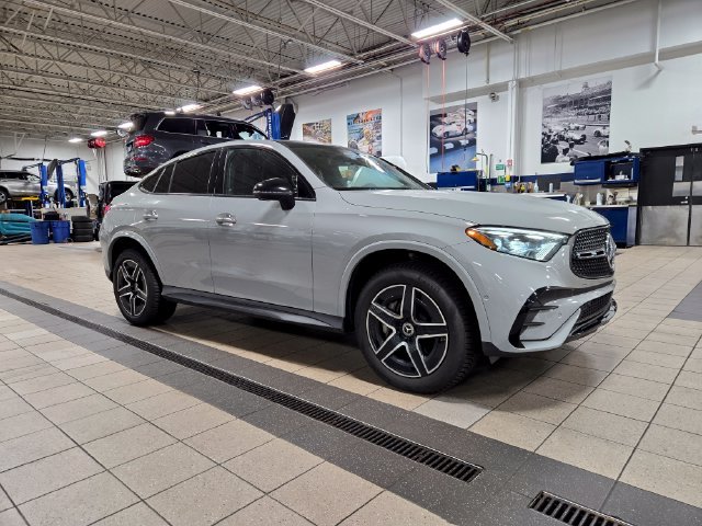 Certified Used 2025  Mercedes-Benz GLC 300 Coupe image 1