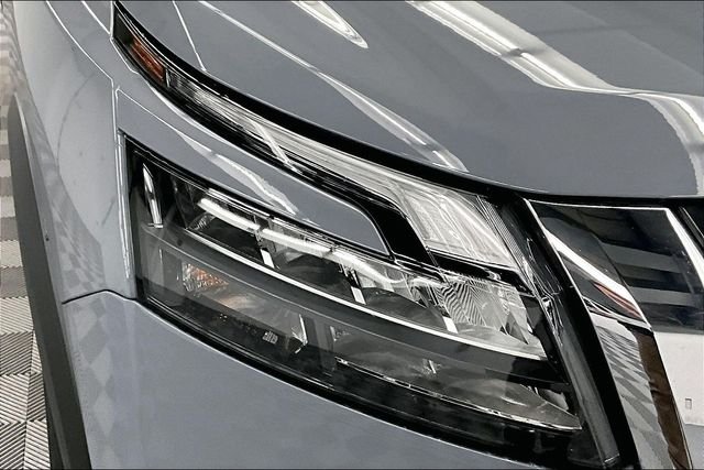 2025 Nissan Pathfinder Platinum - Photo 36