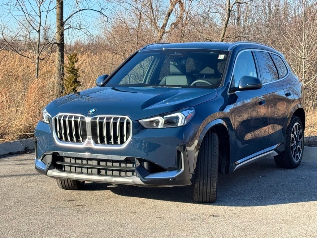 New 2026 Night Dusk Blue Metallic BMW xDrive28i image 3