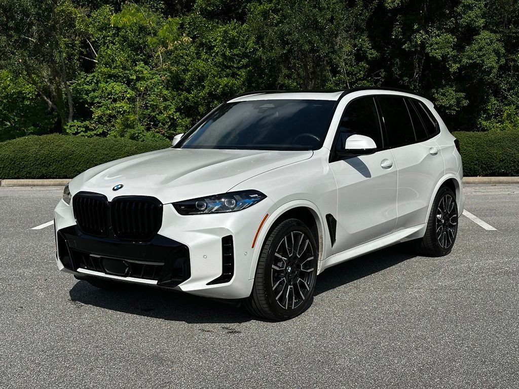 Used 2026 White BMW sDrive40i image 1
